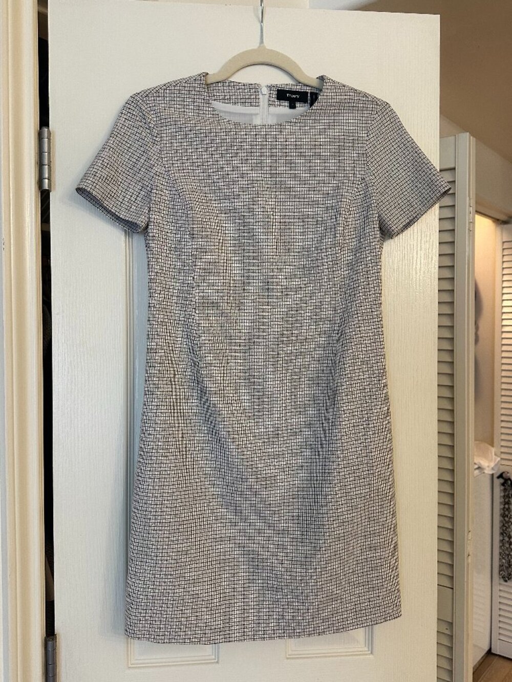 Theory Jatinn Sheath in Multi Viscose Plaid - 0